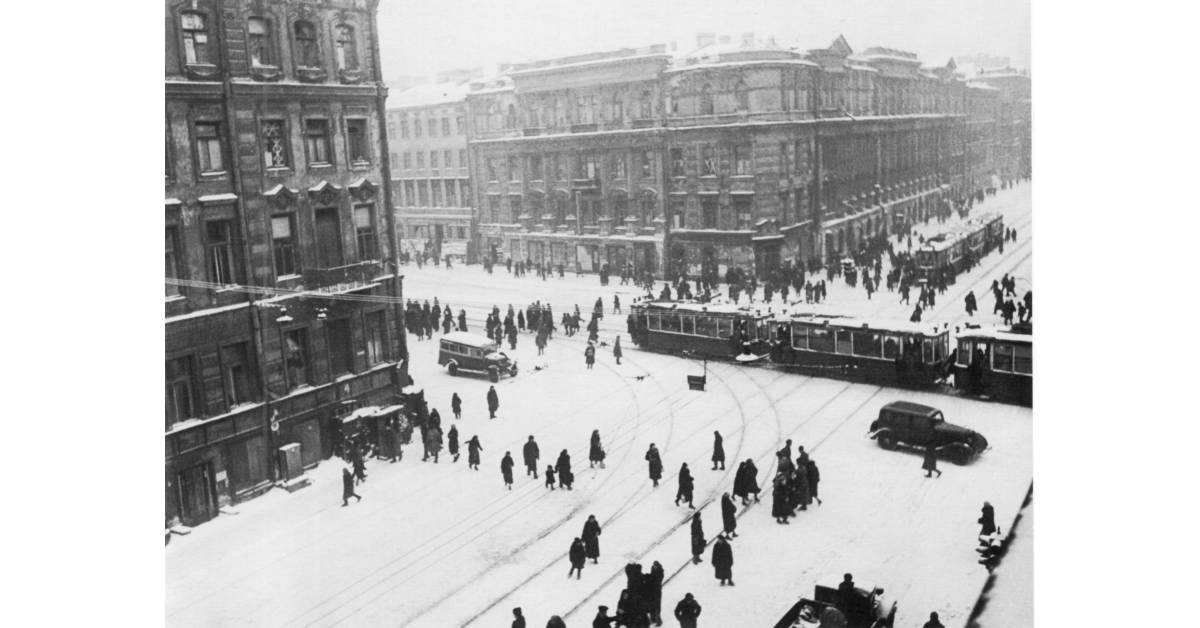 Moszkva_1947_Szarvasgomba es csalanleves_Toth Attila_Konyv Guru