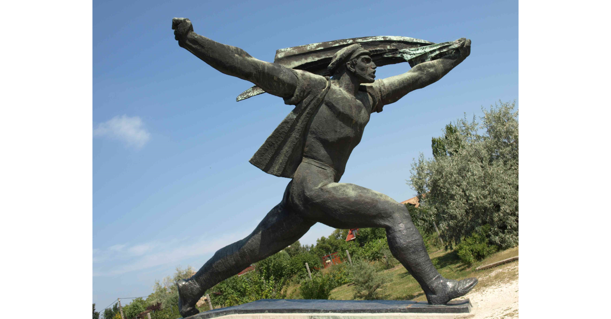 Tanacskoztarsasag_Szarvasgomba es csalanleves_Toth Attila_Konyv Guru